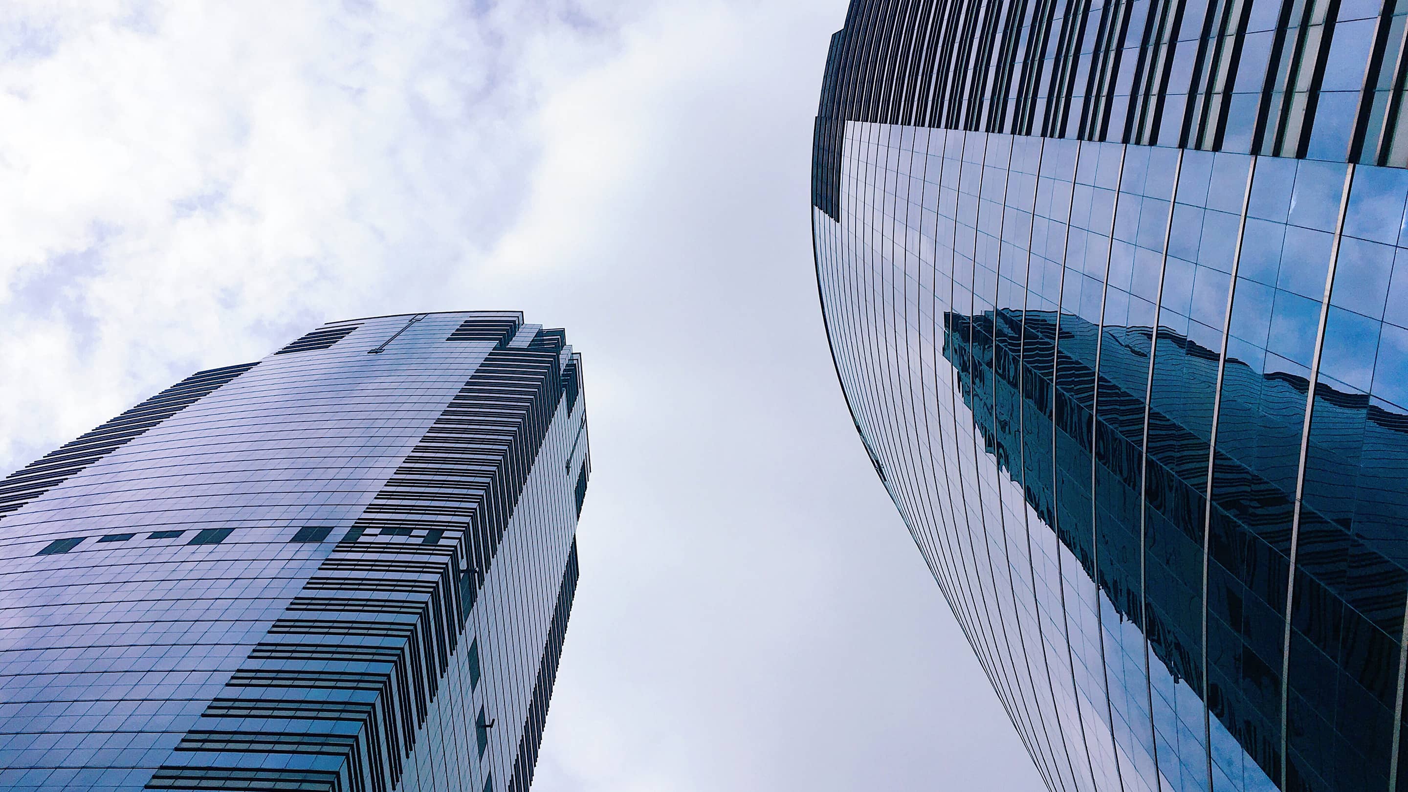 Investment comparison of CFDs, Stocks, and ETFs